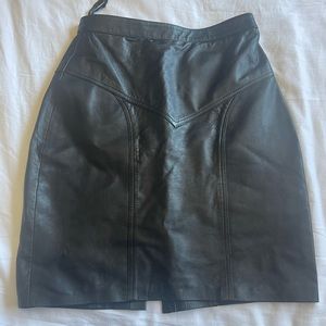 Vintage Sheep Skin Leather Skirt. Paris Couture.